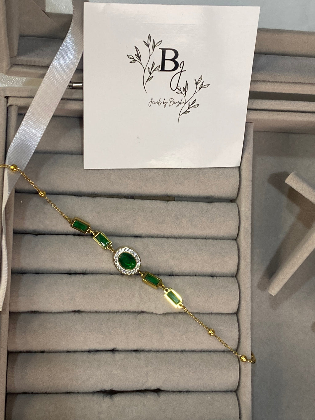 Emerald green Bracelet