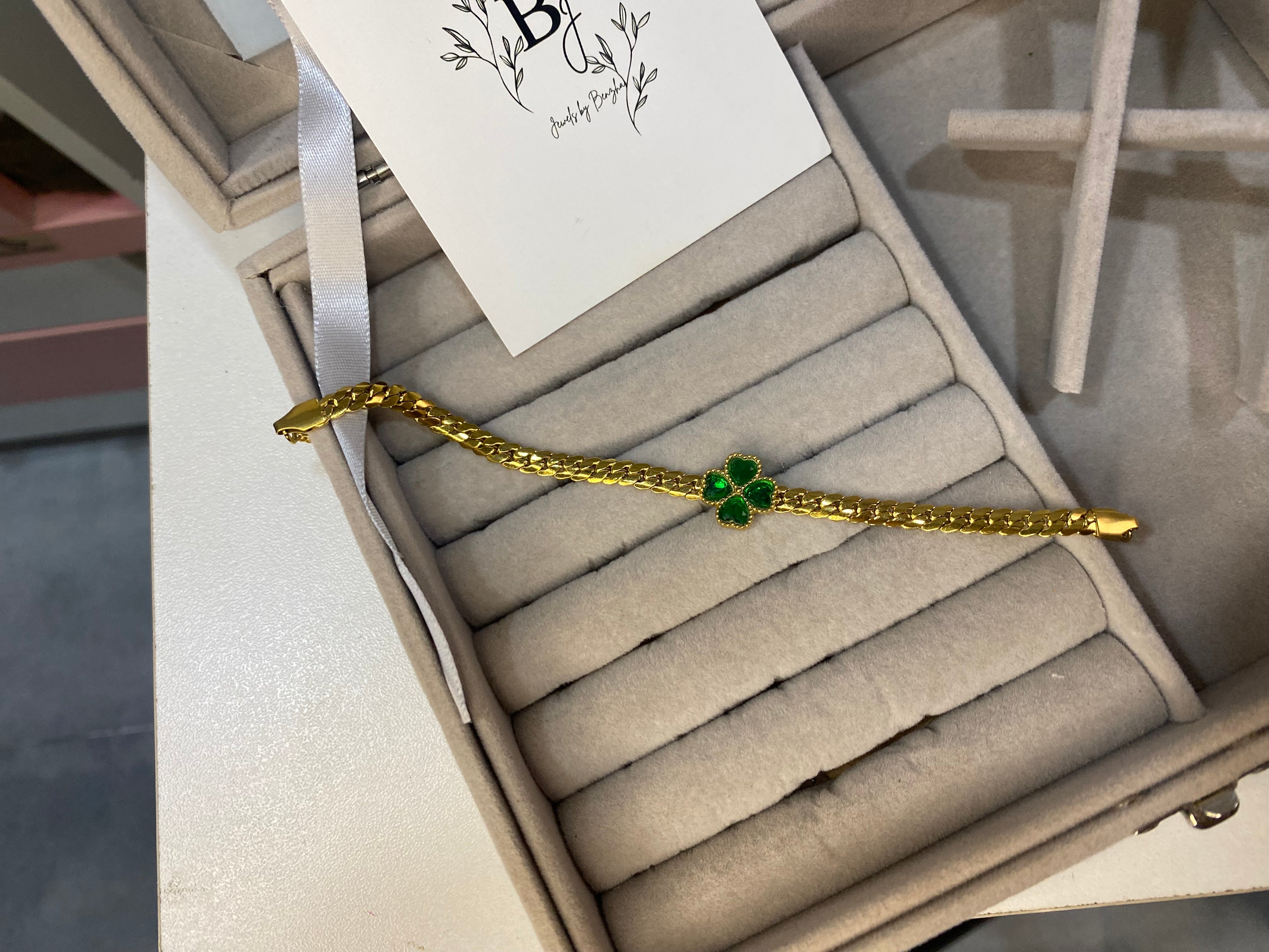Green Crystal Clover Bracelet