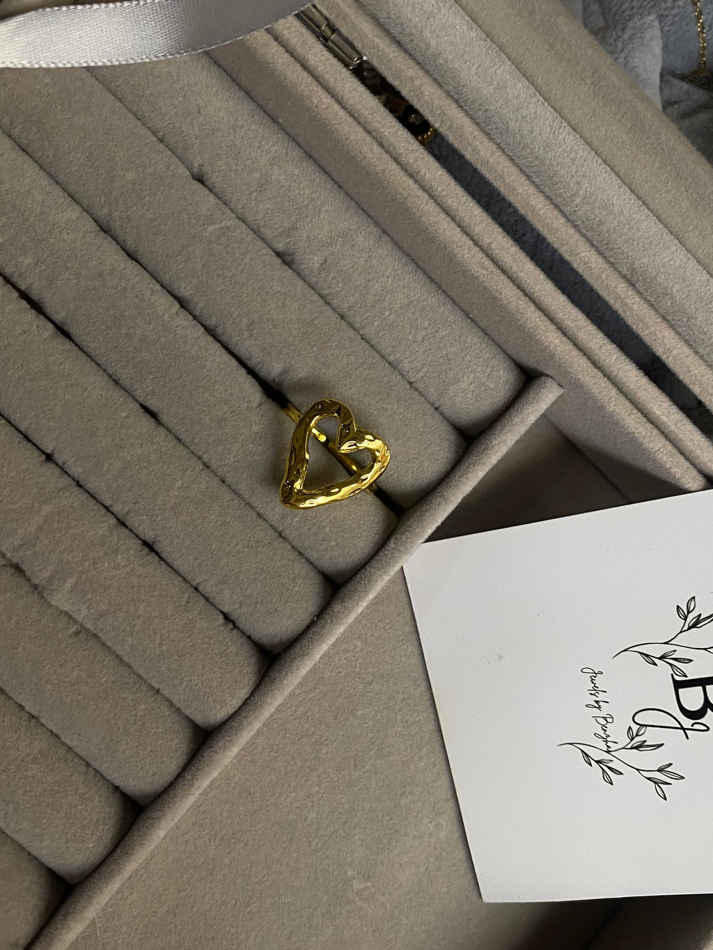 Heart ring