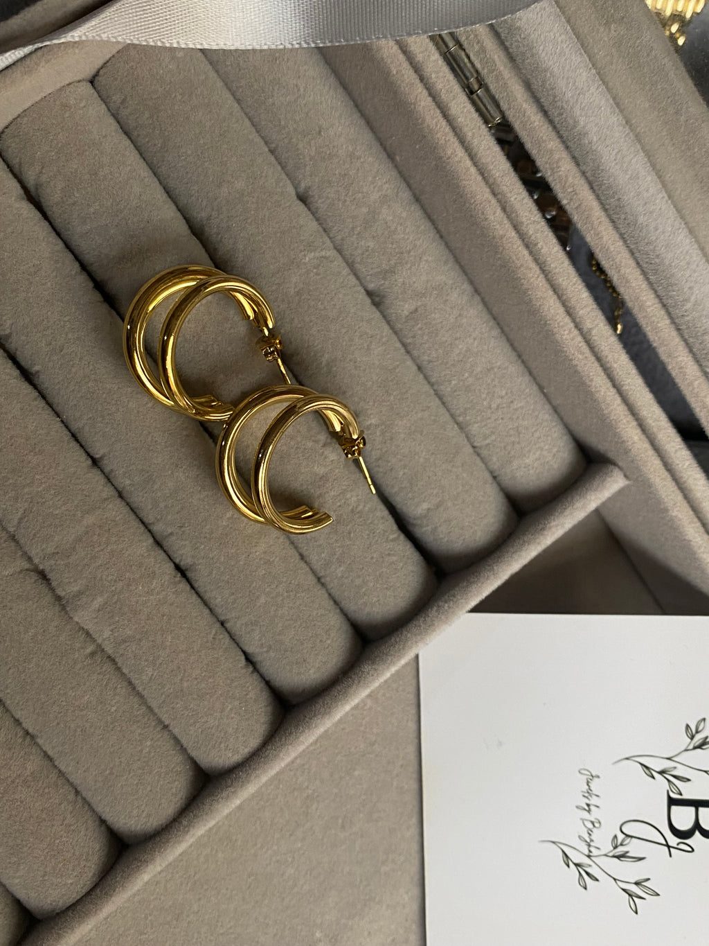 Triple layered earrings