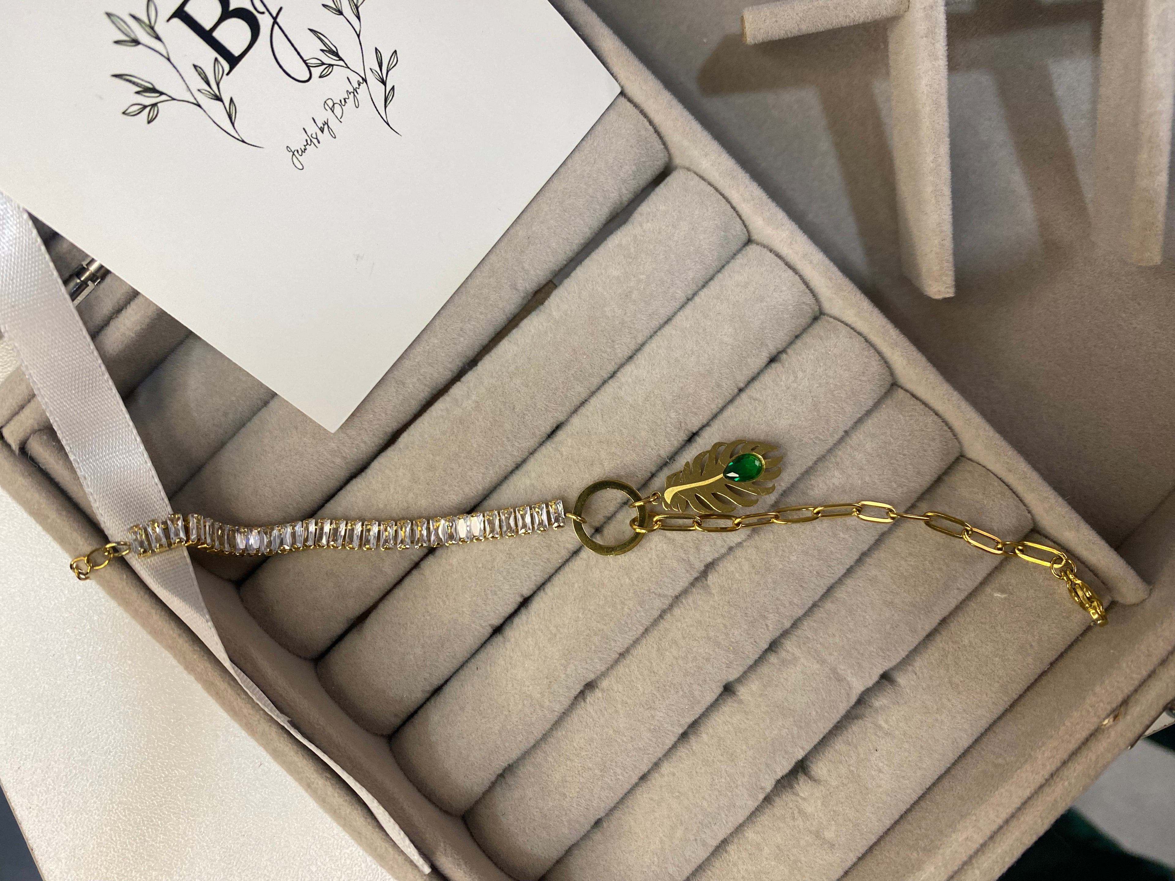 Zirconia with green leaf bracelet