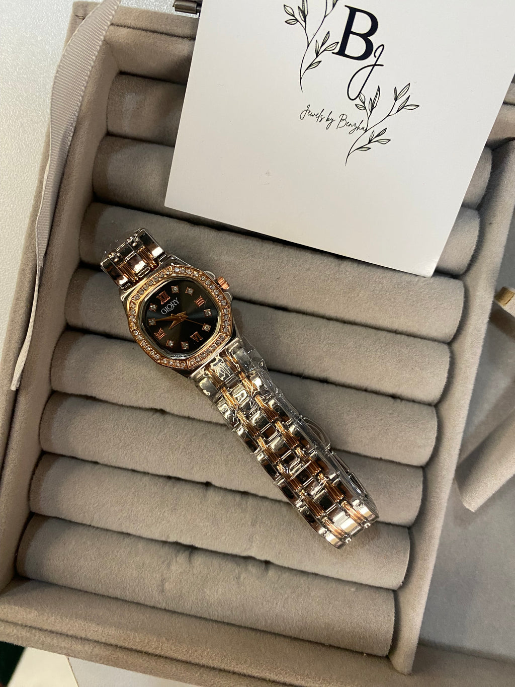 Glory Small Dial watch