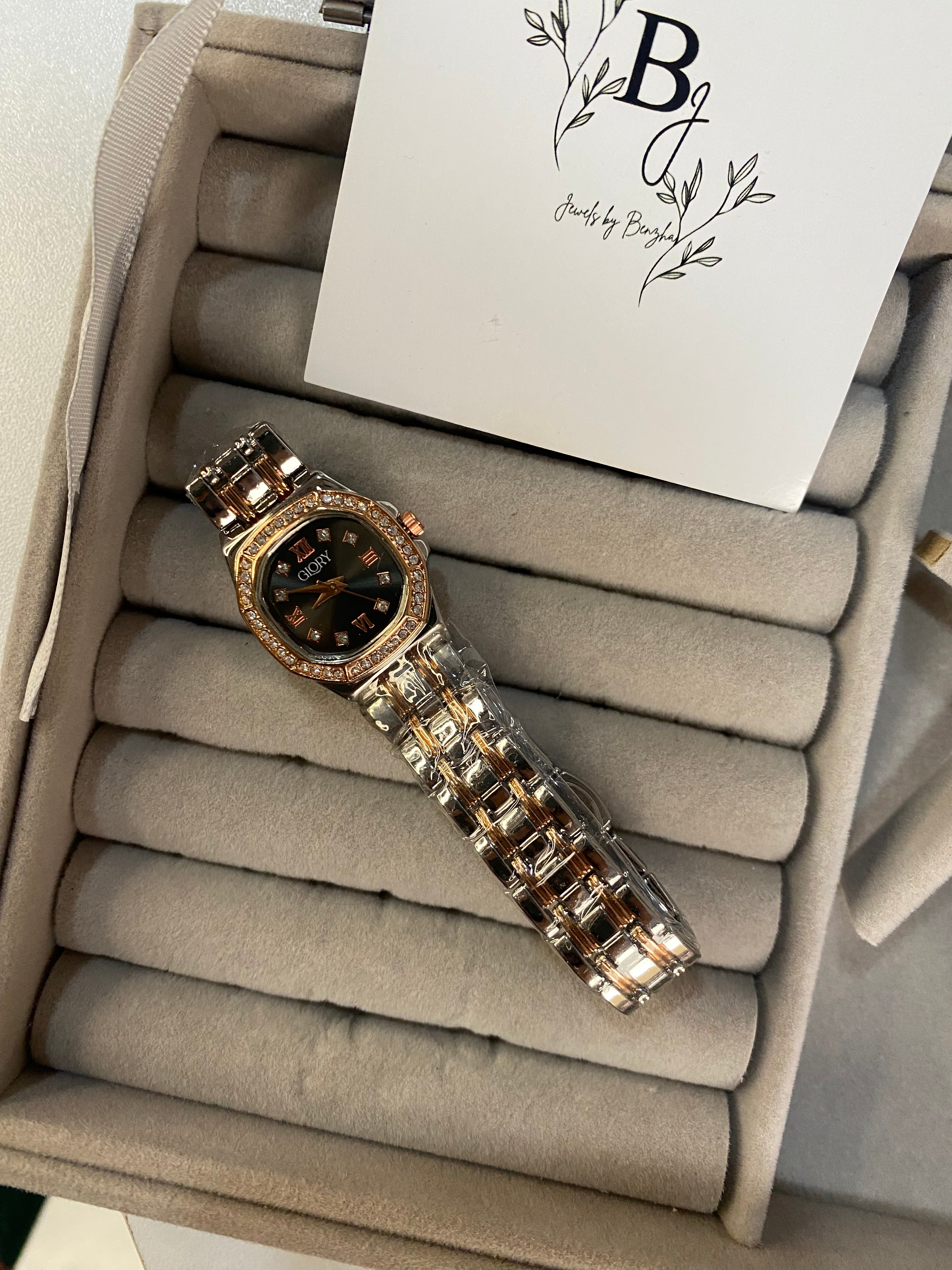 Glory Small Dial watch