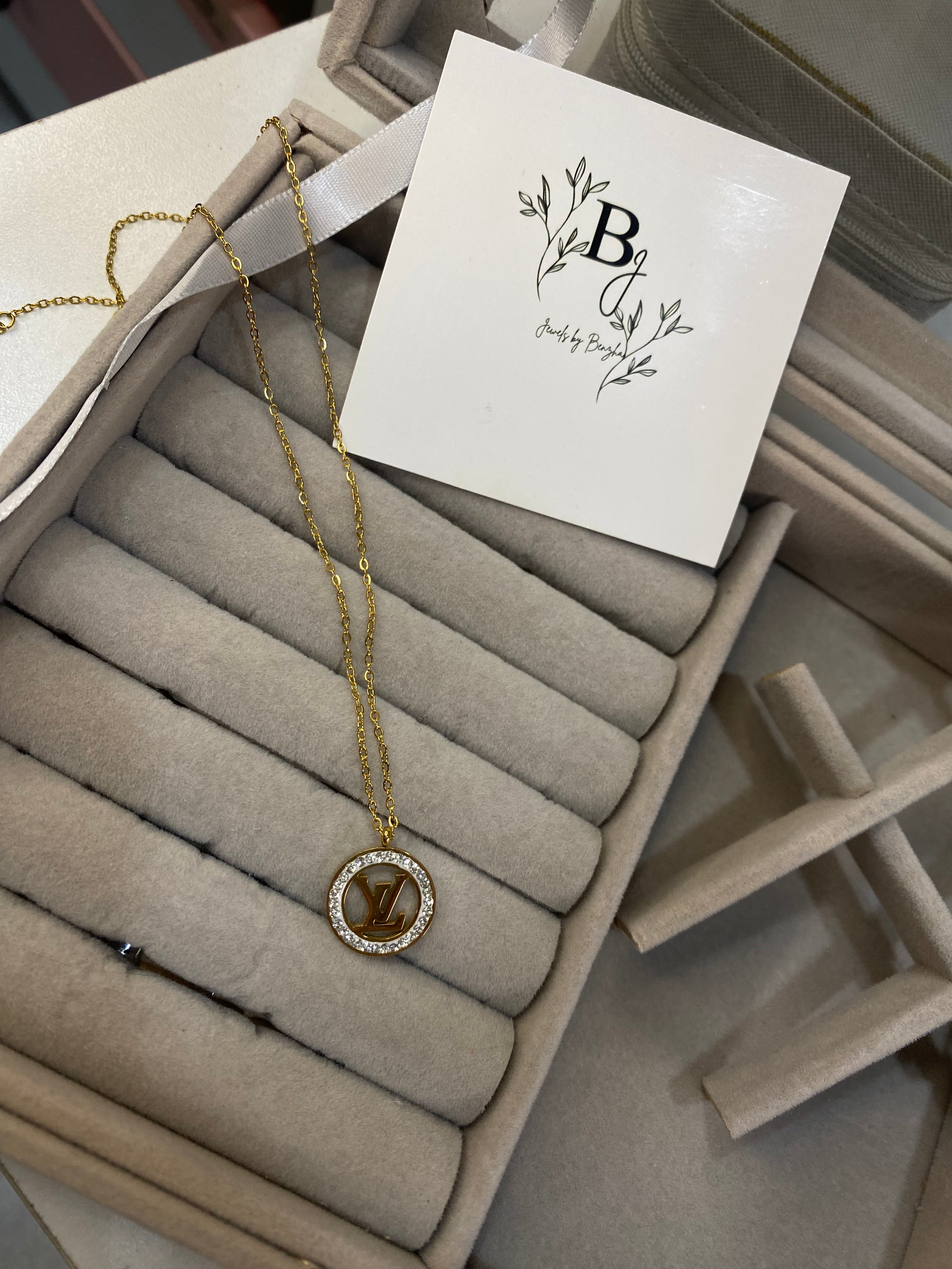 LV locket
