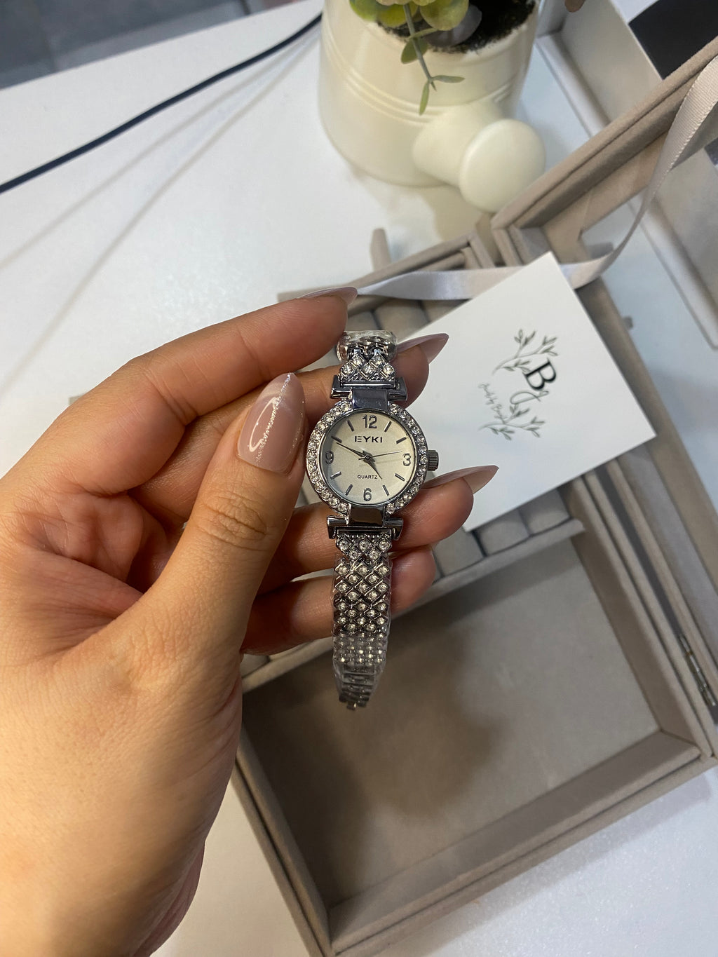 Eyki Silver Small dial Watch