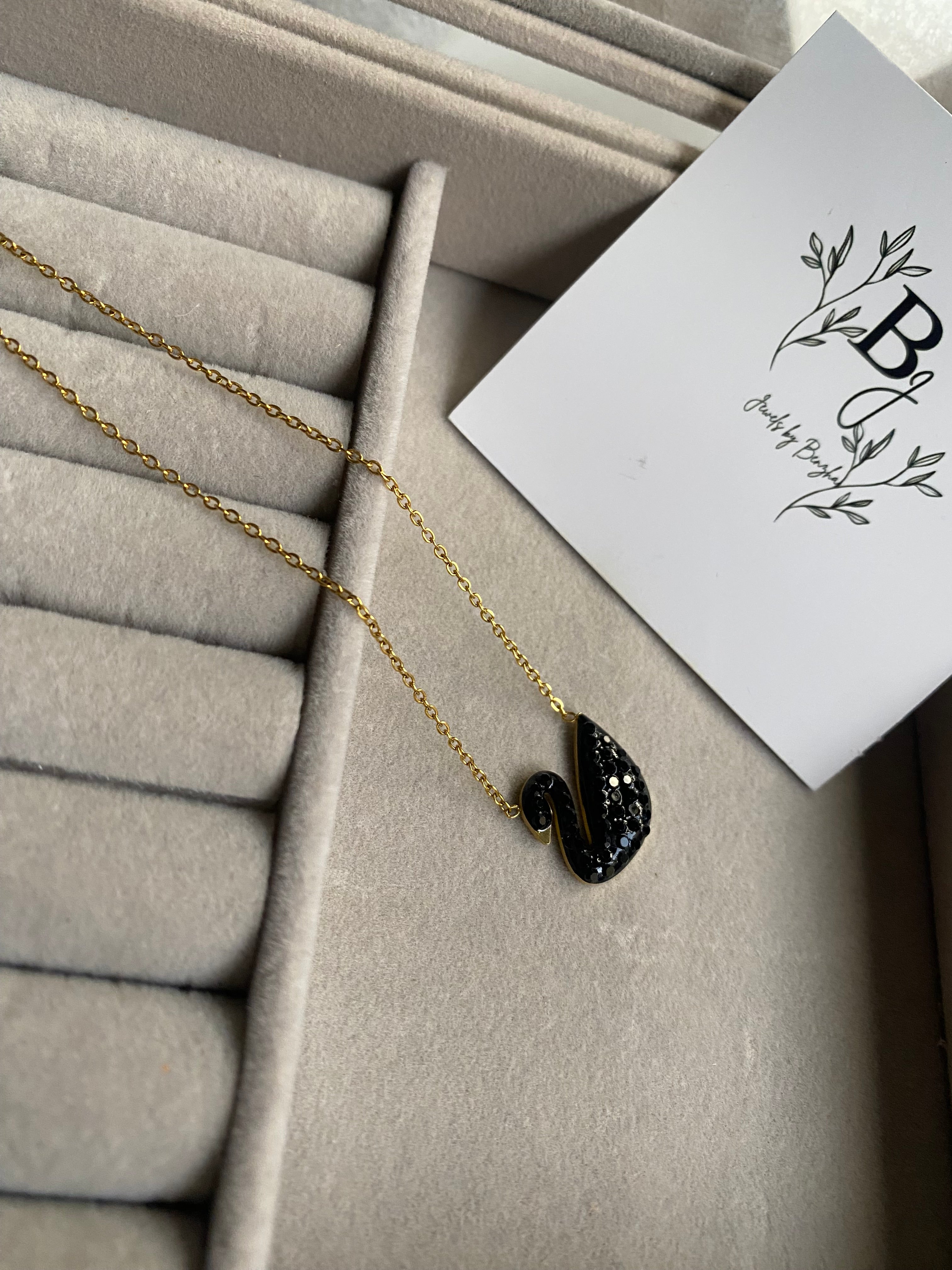 Black duck locket