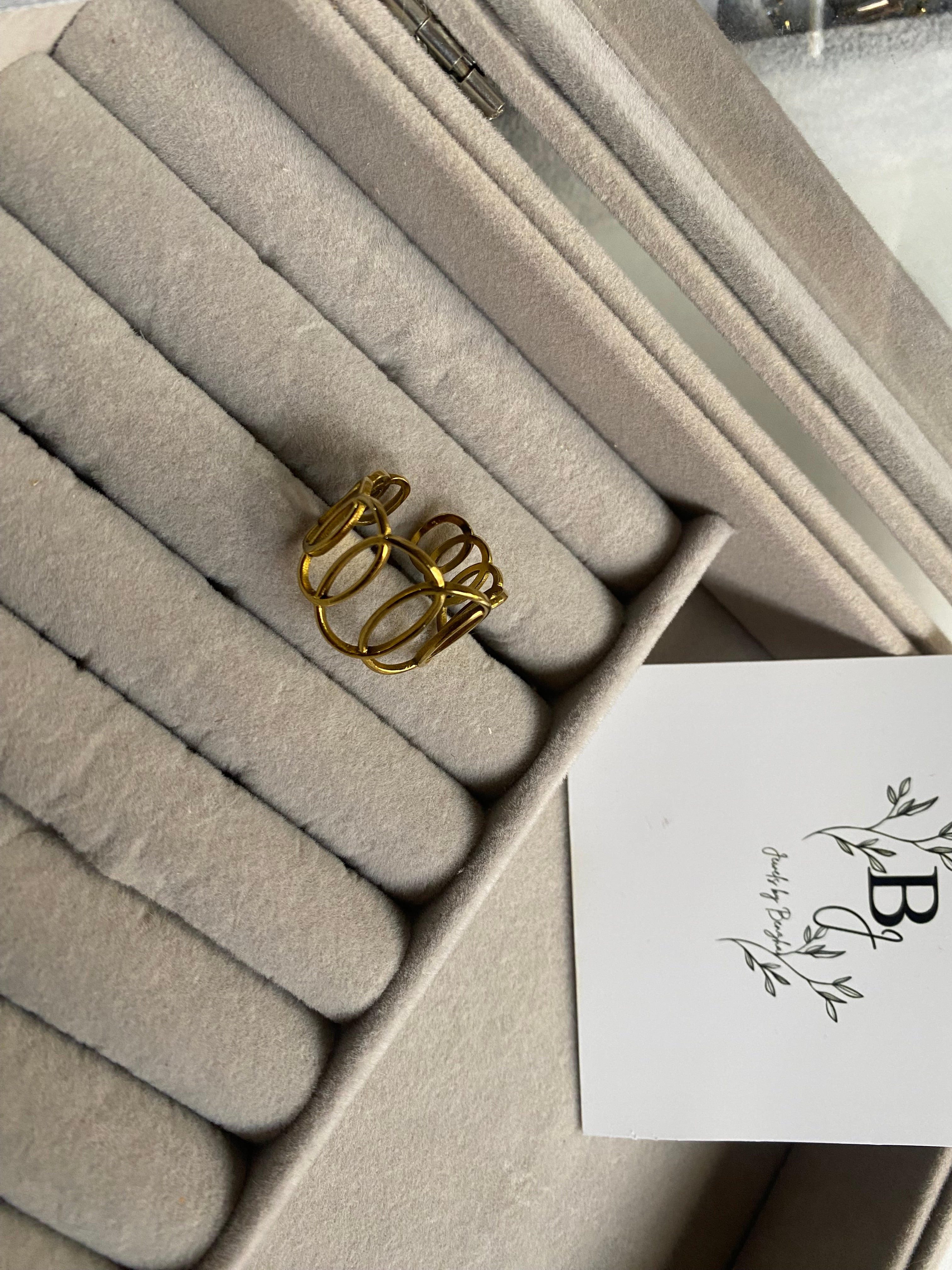 Ring