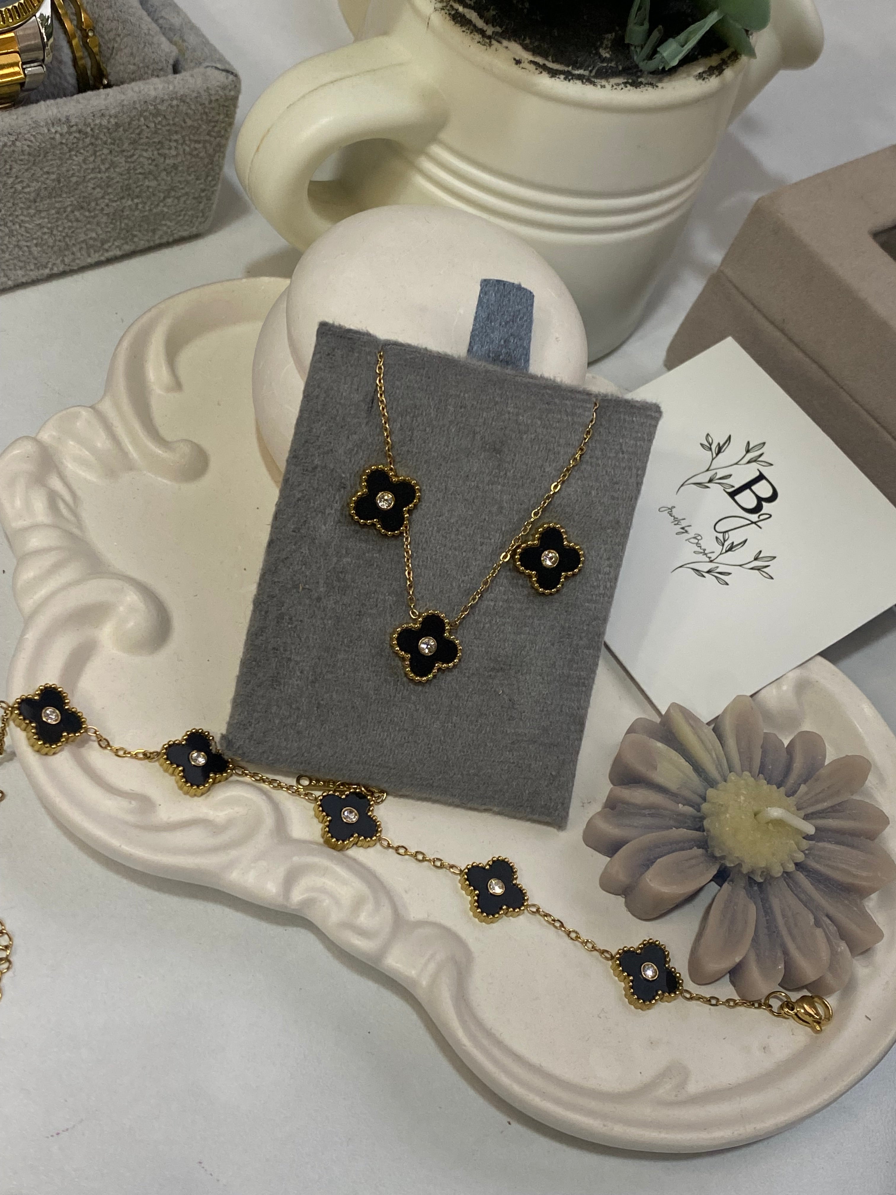 Black Clover set(studs, necklace, bracelet)