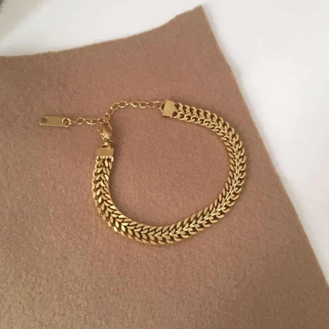 Golden chain bracelet