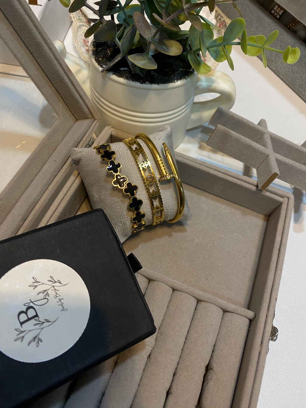 Set of 3 signature handcuff stack