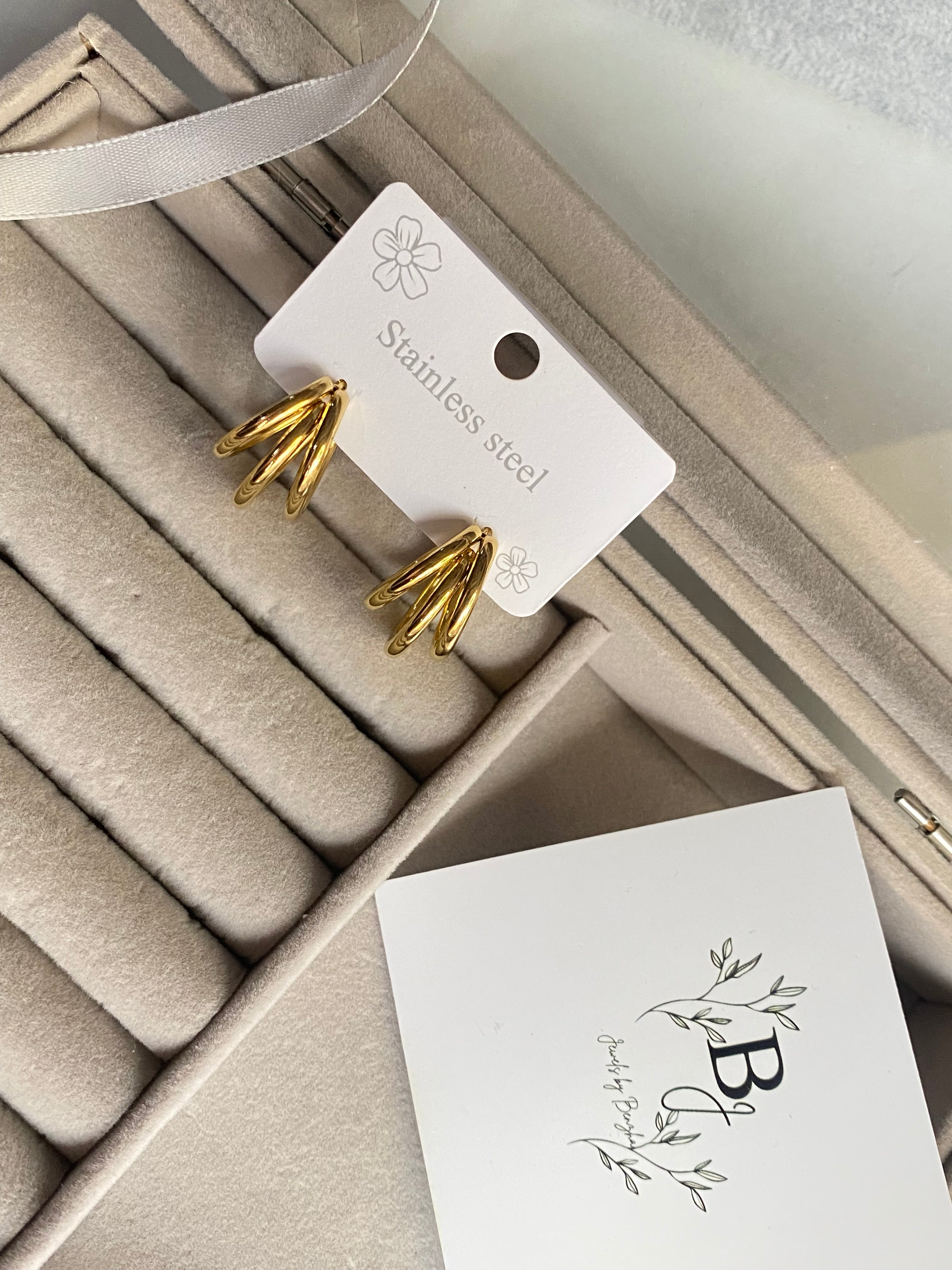 Triple layered earrings