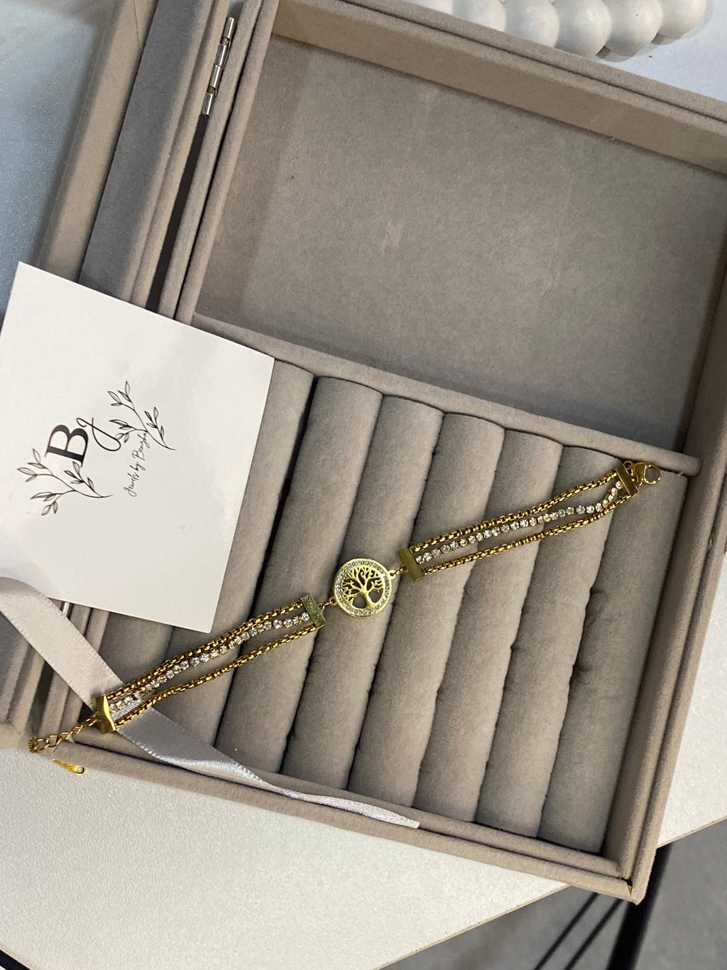 Elegant Bracelet