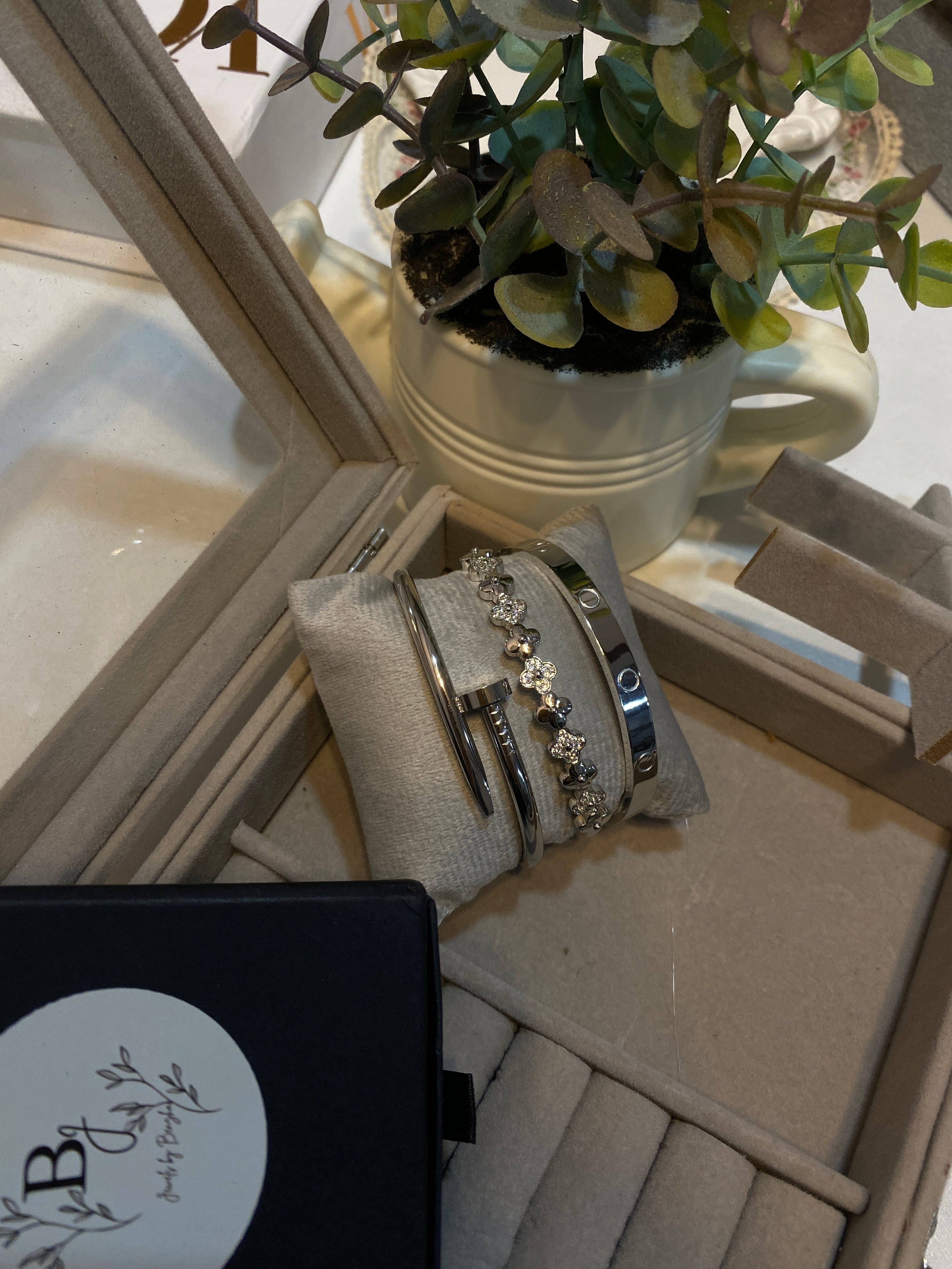 Set of 3 silver handcuff stack