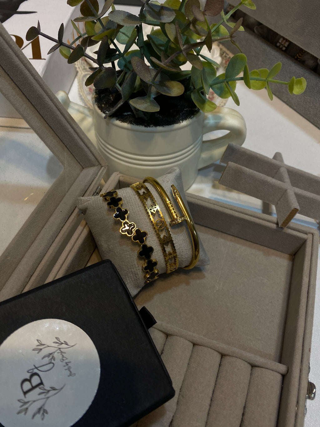 Set of 3 signature handcuff stack