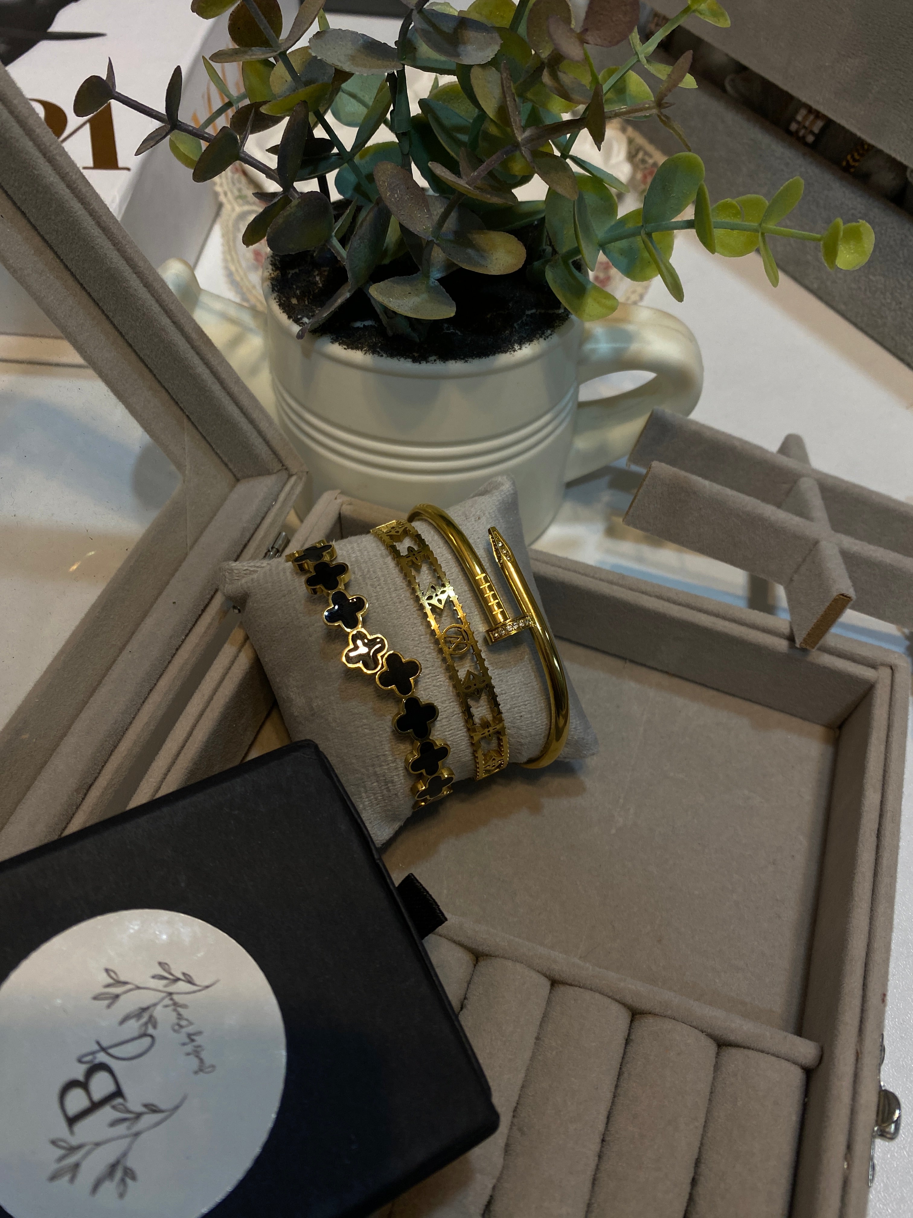 Set of 3 signature handcuff stack