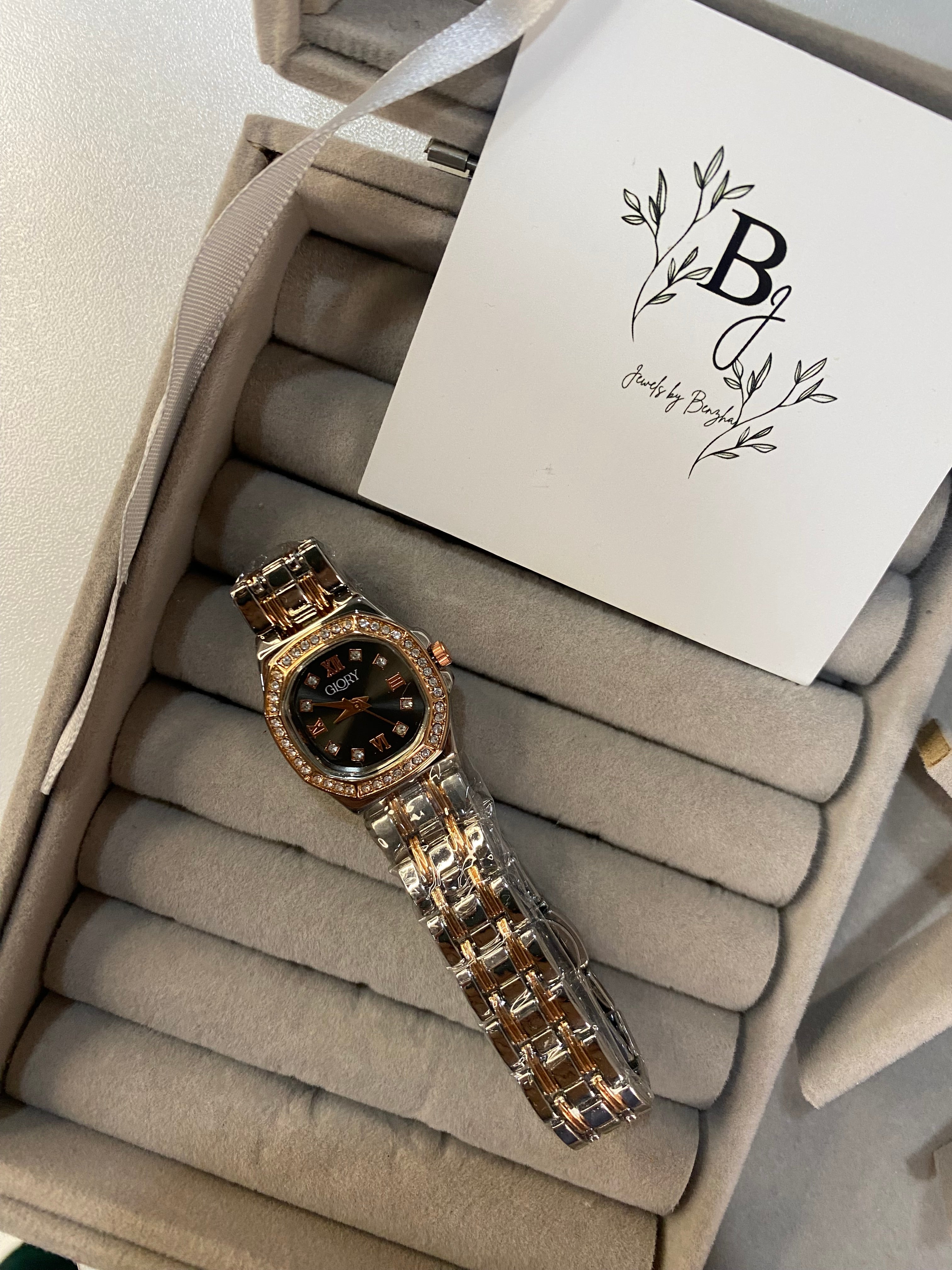 Glory Small Dial watch