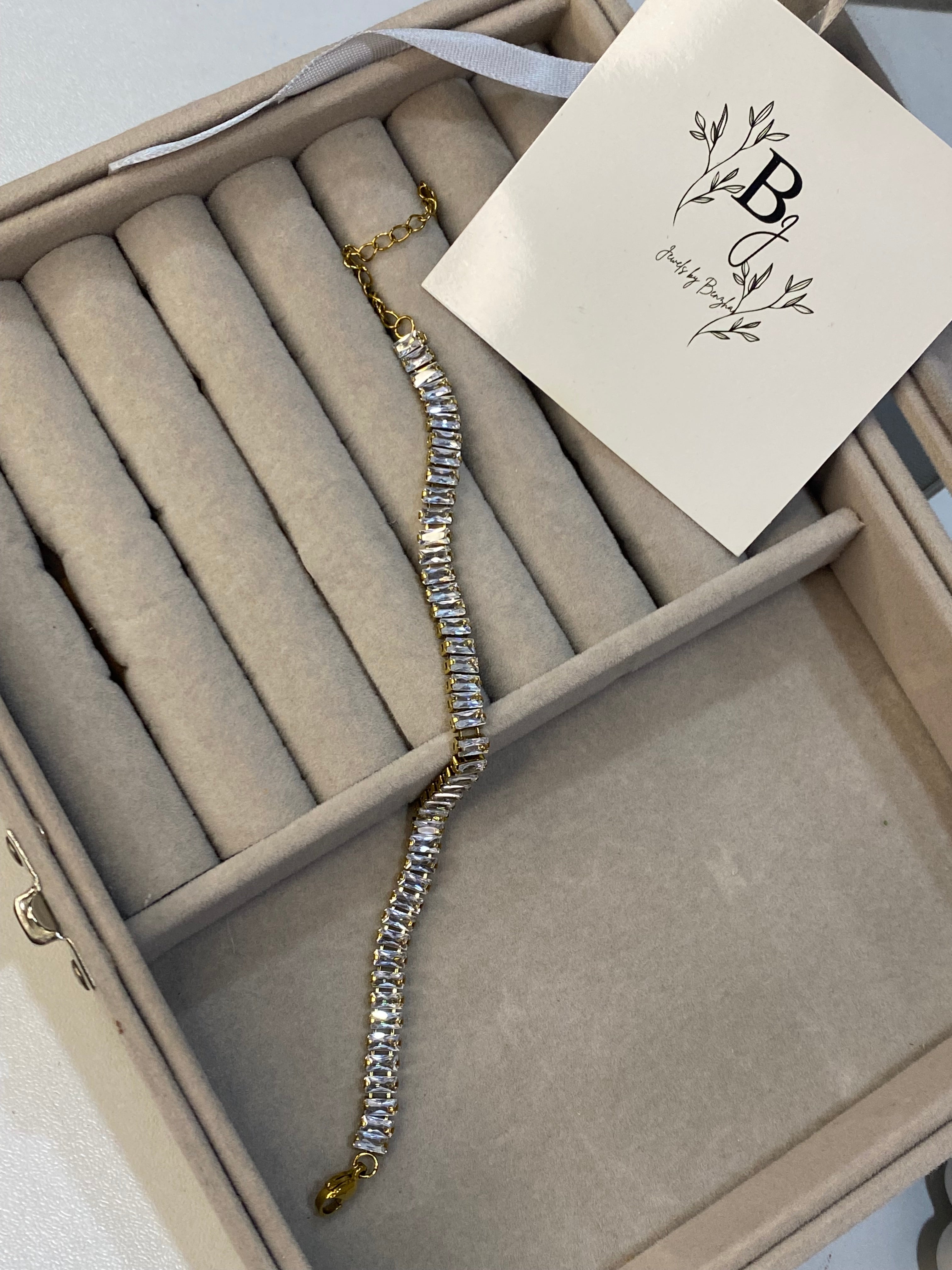 Zirconia bracelet
