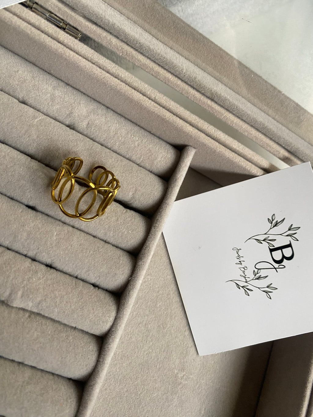 Ring