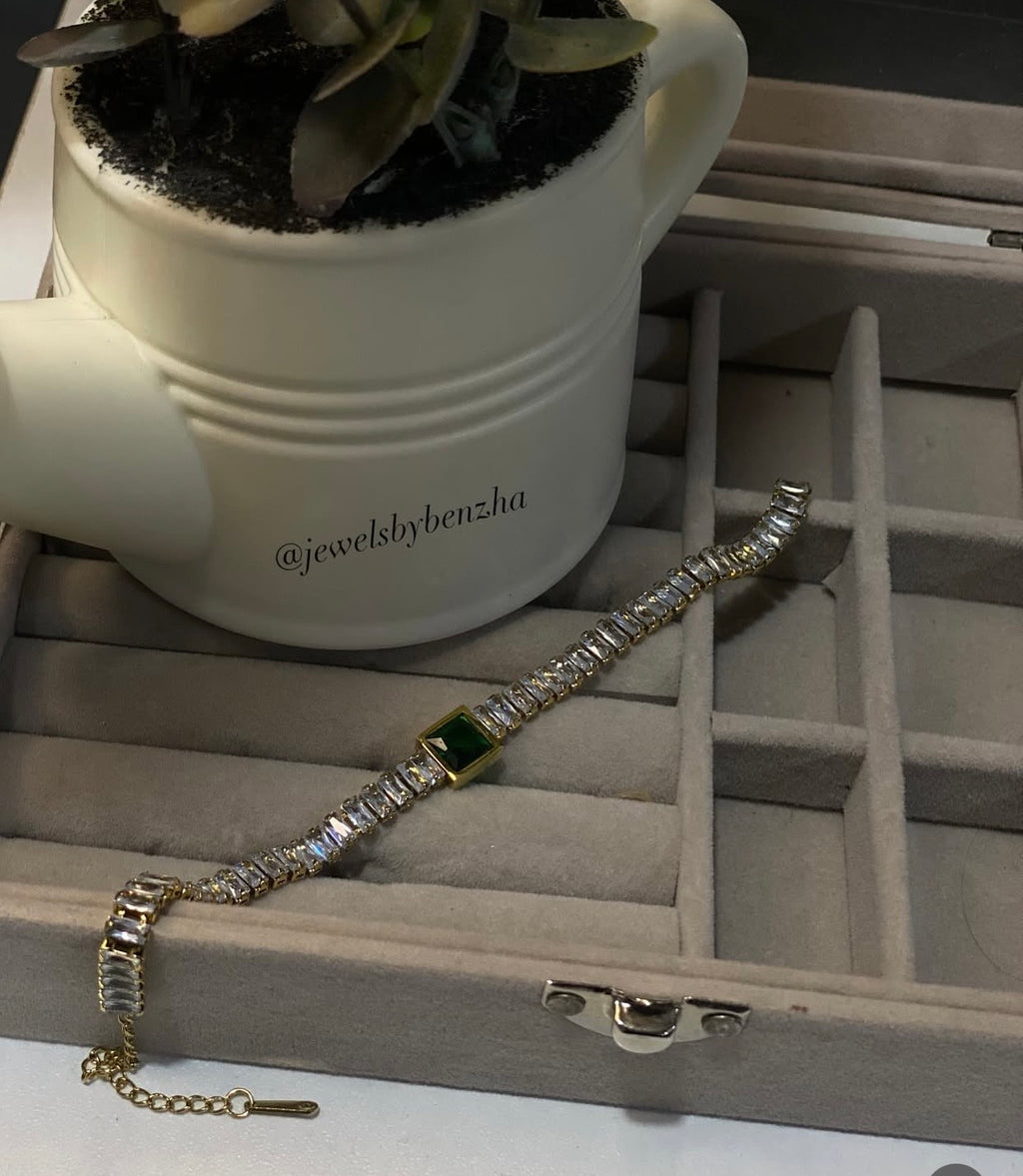 Emerald green bracelet