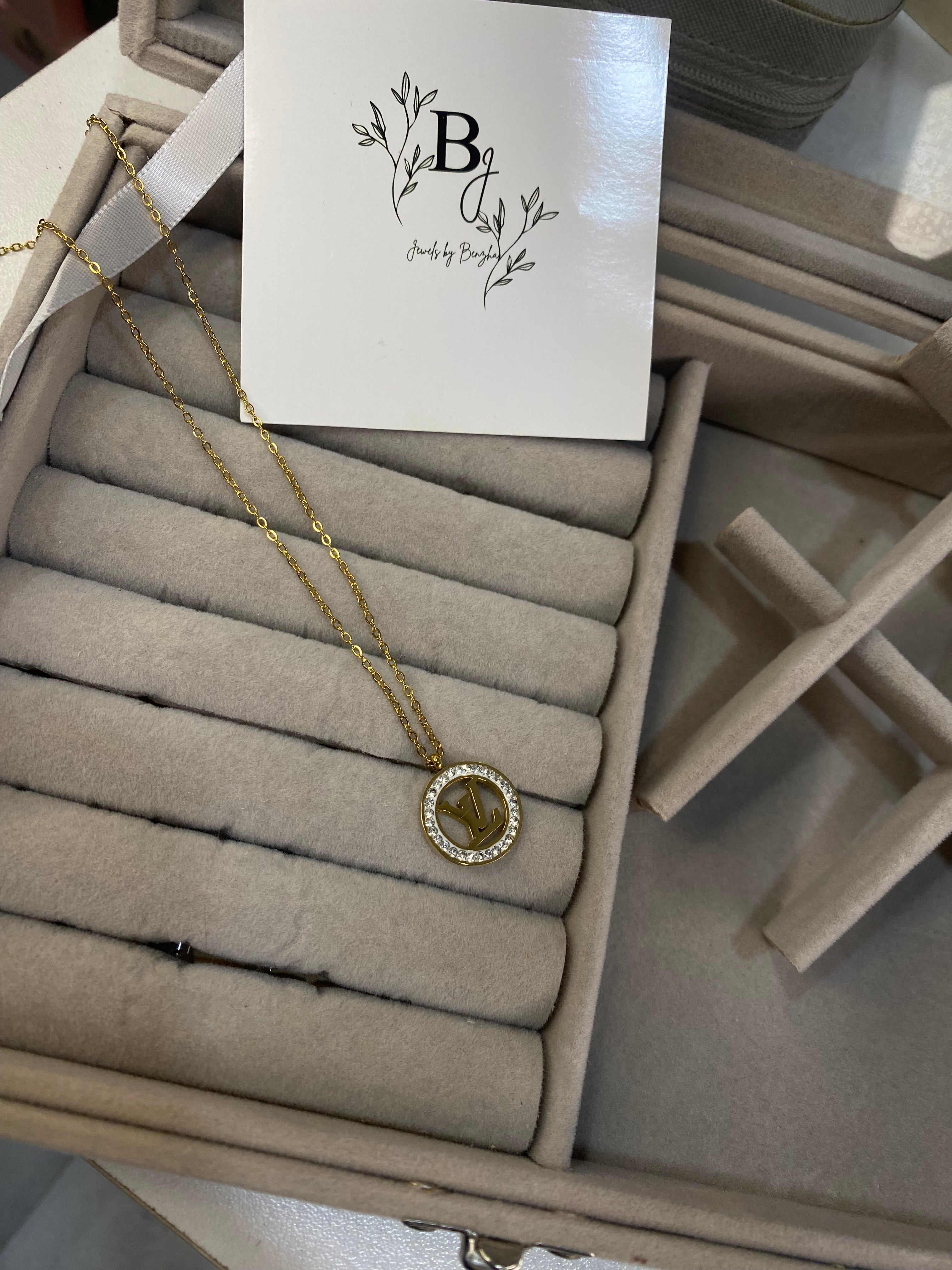 LV locket