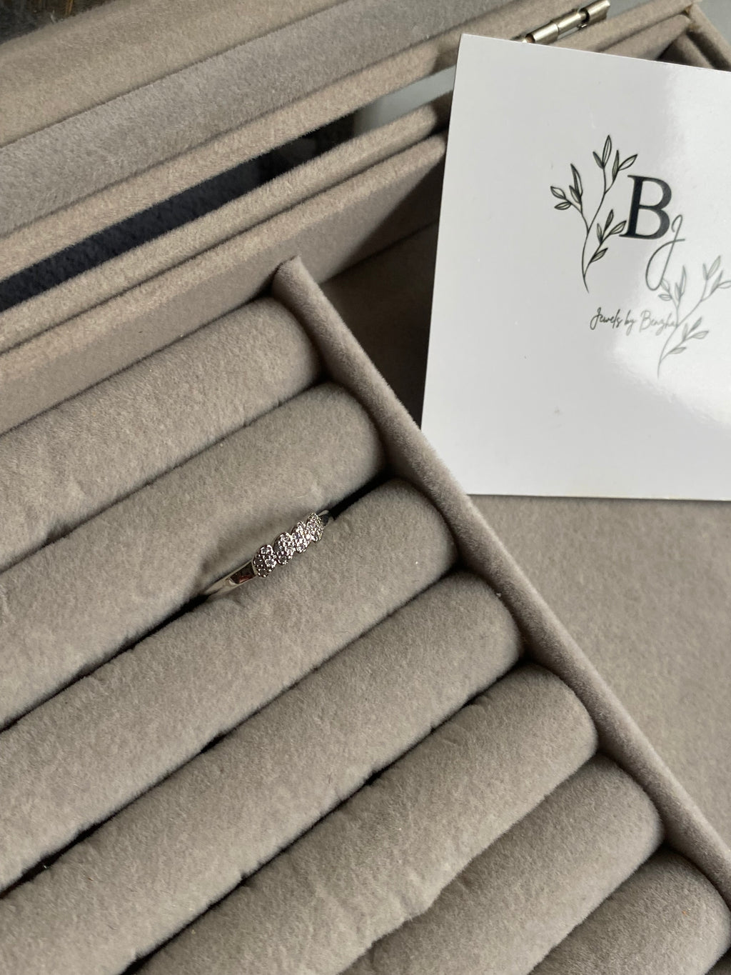 Silver leaf ring(size 7,8)