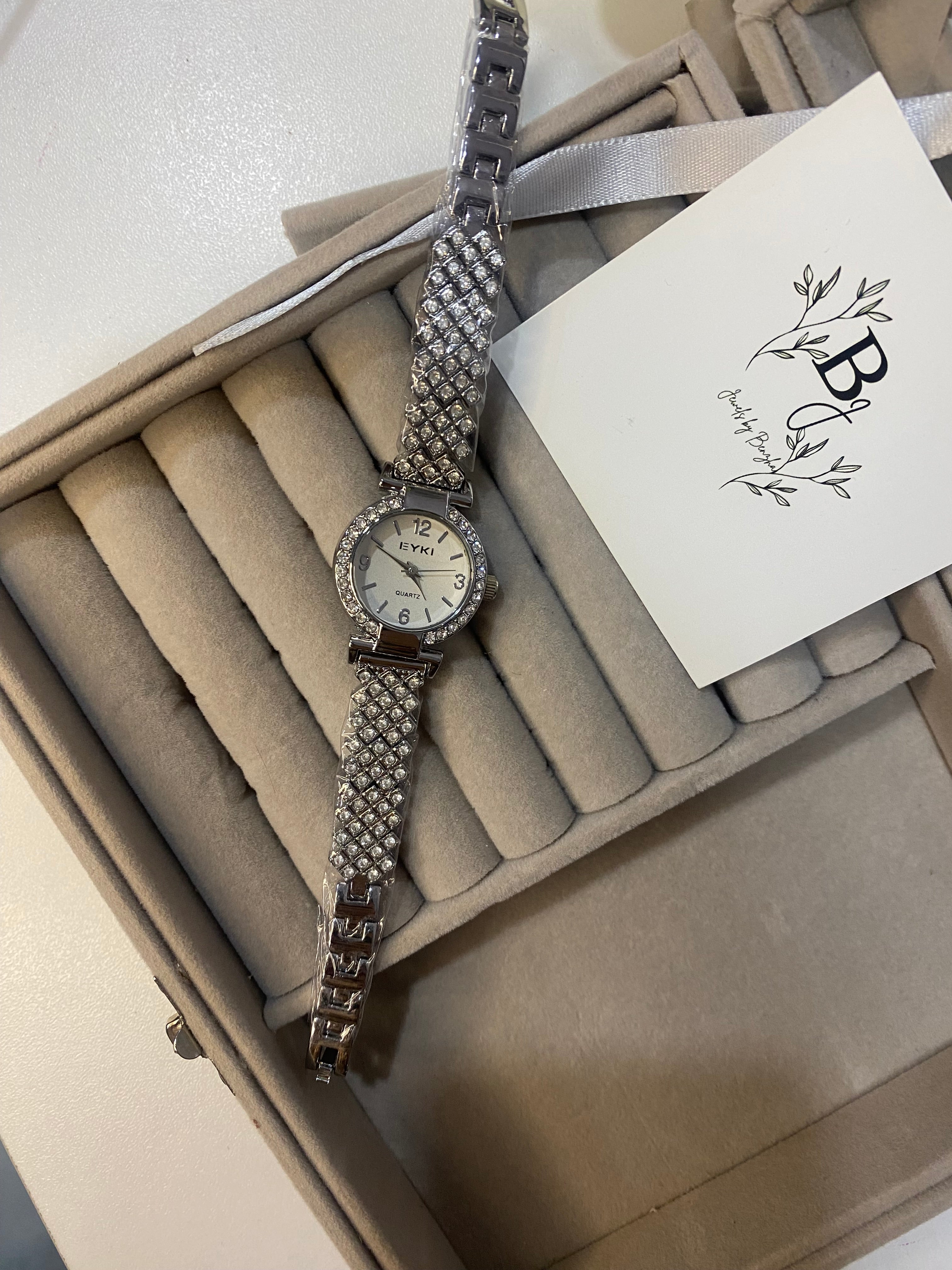 Eyki Silver Small dial Watch